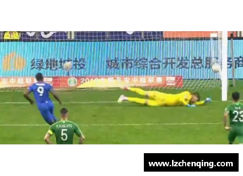suncitygroup太阳集团国内足球斗士：俱乐部联赛上演技惊四座，球员全力以赴 - 副本